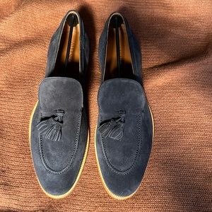 Allen Edmonds Lucca Tassel Loafer. Size 10